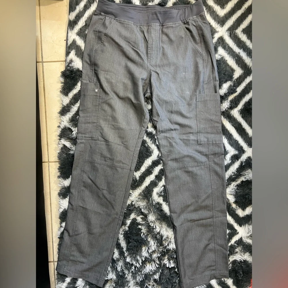 Figs Scrub Pants Size Large Graphite EUC